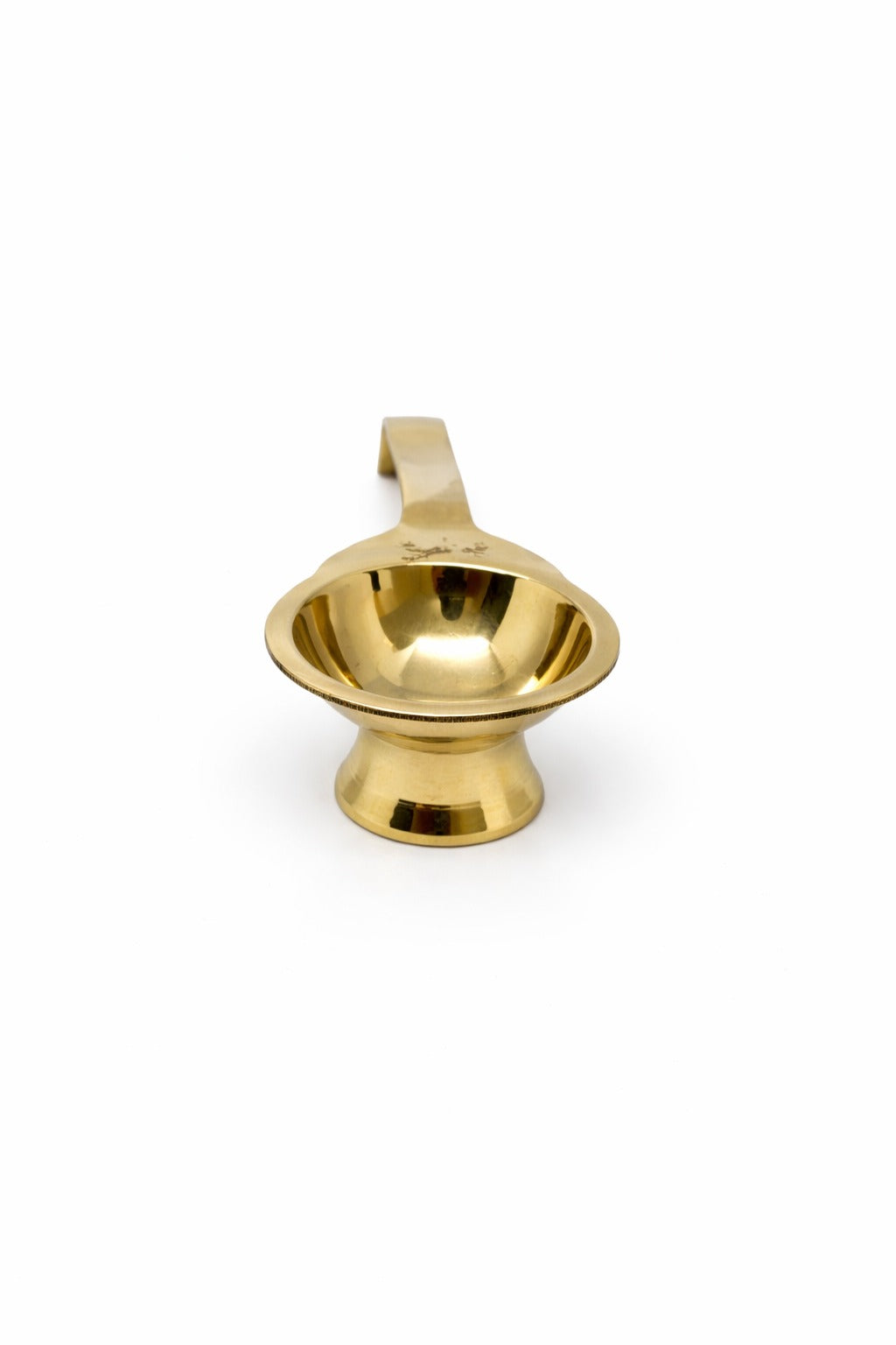 PeetalKraft Small Brass Spoon Diya For Personal Aarti And Rituals Size 13X3X3 Cm Weight 50 Grams